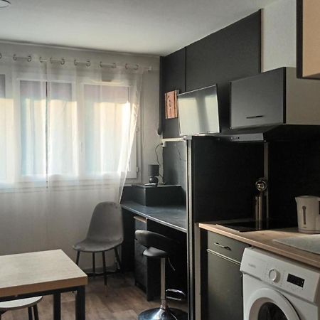 Appartement T1 Proche De Vulcania Pontaumur 外观 照片