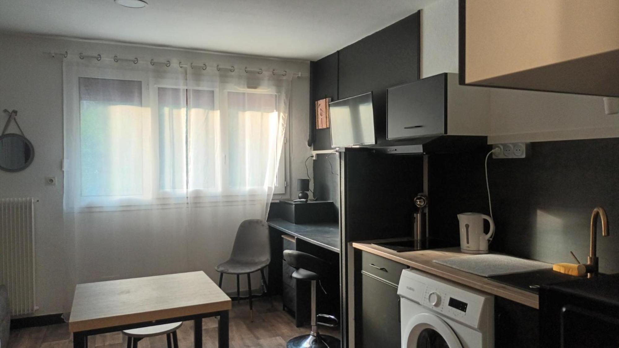 Appartement T1 Proche De Vulcania Pontaumur 外观 照片